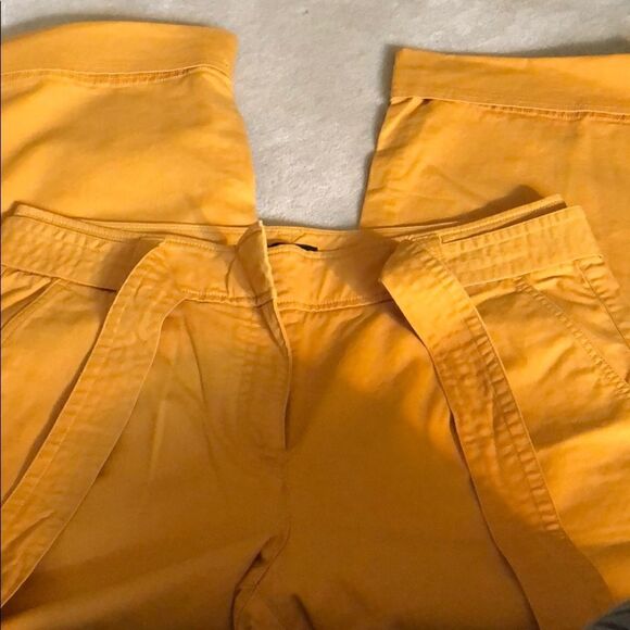 NWT Loft Wide Leg Capris Mustard Yellow Size 10 - Picture 2 of 7